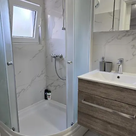 Grosic Apartament *